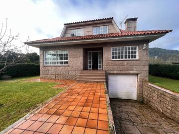 CHALET EN REDONDELA !!! GRAN OPORTUNIDAD.
