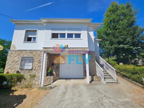 OPORTUNIDAD!!!SE VENDE CHALET EN A DERRASA