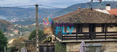 OPORTUNIDAD!!! SE VENDE CASA RURAL  CON TERRENO  EN ALONGOS