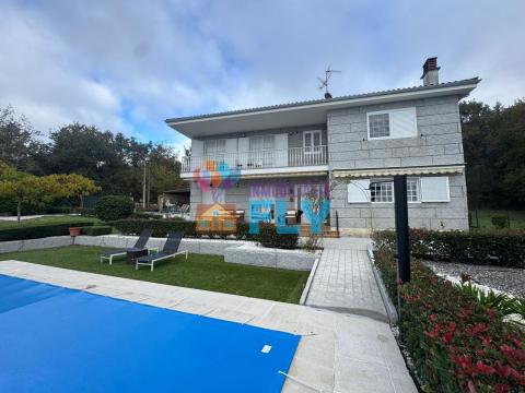 SE VENDE CHALET EN EXCLUSIVA A 10 MINUTOS DE OURENSE