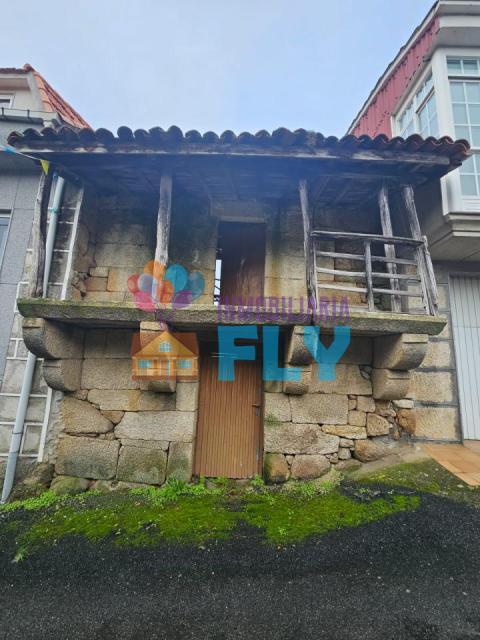 SE VENDE CASA PARA RESTAURAR Y CON TERRENO EN ESGOS
