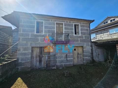 OPORTUNIDAD!!! SE VENDE CASA PARA REFORMAR EN REBOREDO.
