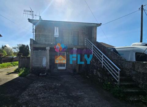 OPORTUNIDAD!!! SE VENDE CASA CON FINCA EN REBOREDO