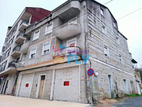 ESPECIAL INVERSORES, EDIFICO COMPLETO A LA VENTA EN A VALENZA