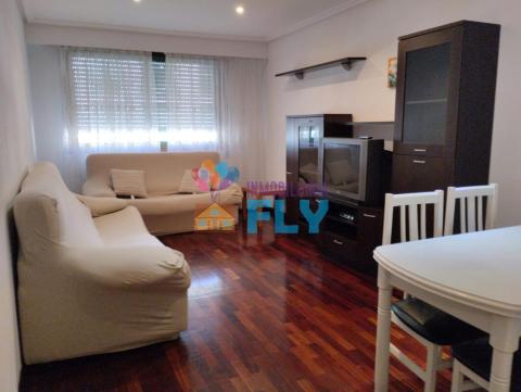 EN EXCLUSIVA: PISO DE TRES HABITACIONES CON GARAJE TOTALMENTE EQUIPADO EN RUA ORCELLON (FUERZAS CHIC@S)