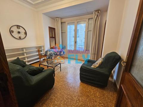 OPORTUNIDAD ESTUDIANTES !!! SE ALQUILA APARTAMENTO EN EL CENTRO