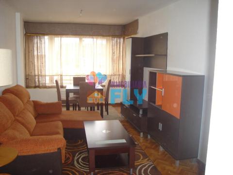 SE ALQUILA APARTAMENTO EN EL CENTRO