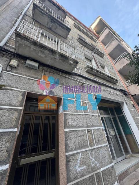 OPORTUNIDAD!! SE VENDE EDIFICIO EN O COUTO.